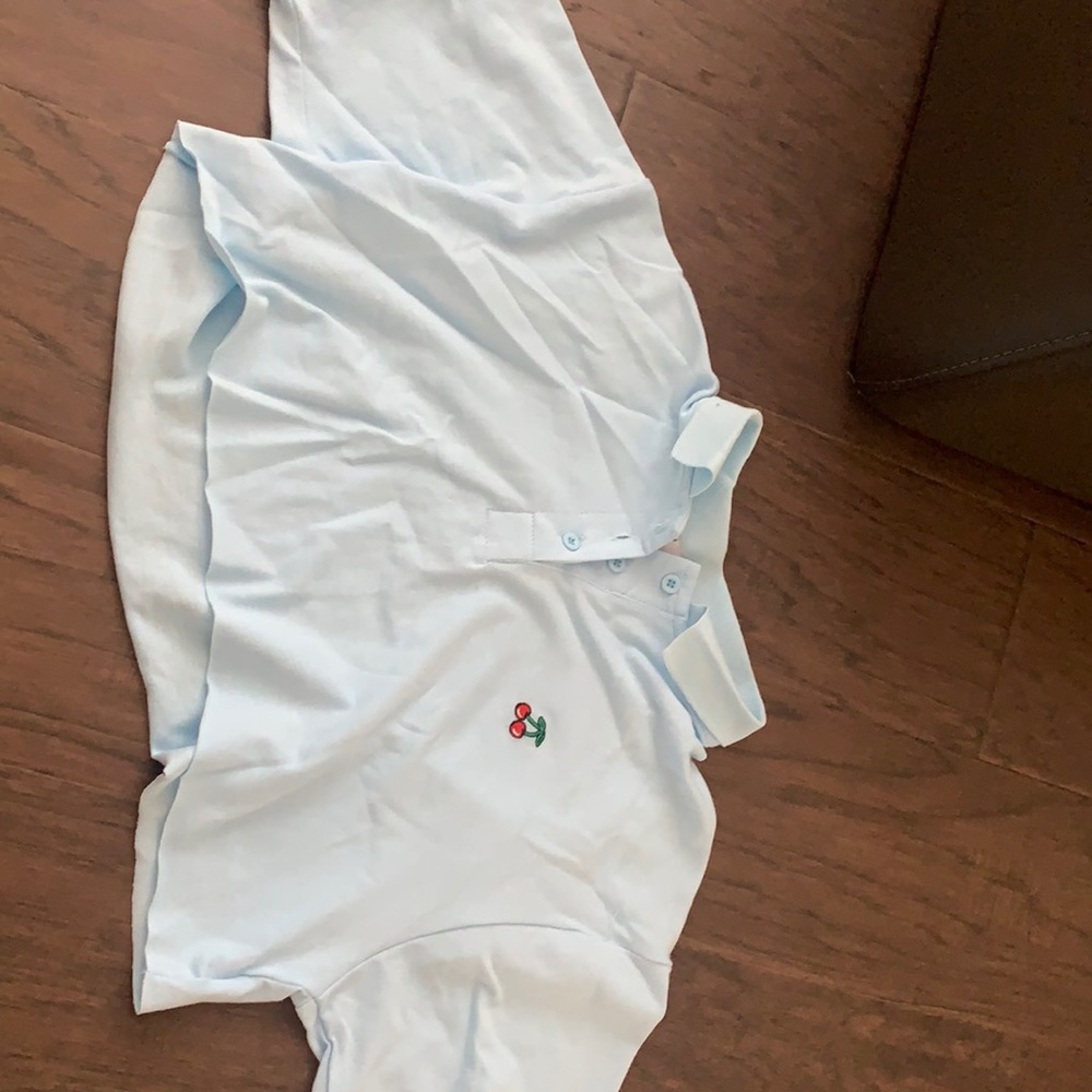 cropped blue collared top